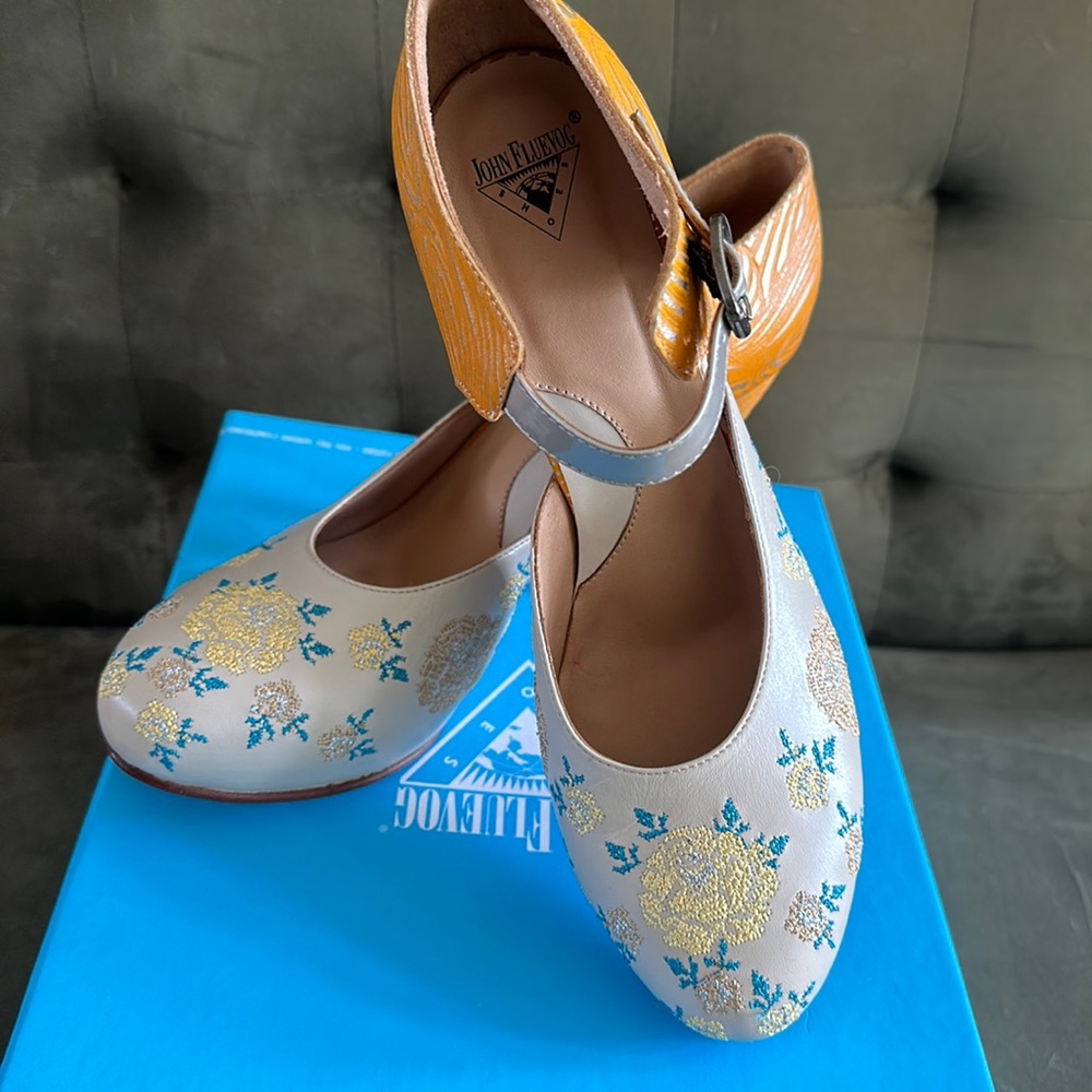 Fluevog Miracles Platform Pump - image 1